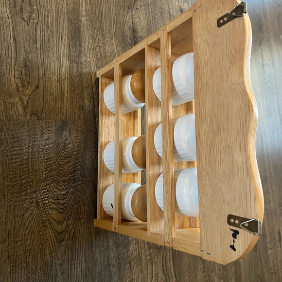 Vintage Spice Rack - Picture 3 of 9